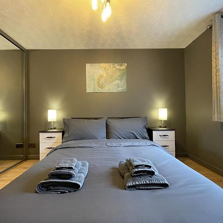 No24 - 2-Bed Boutique Apartment - Hosted By Hutch Lifestyle Leamington Exteriér fotografie