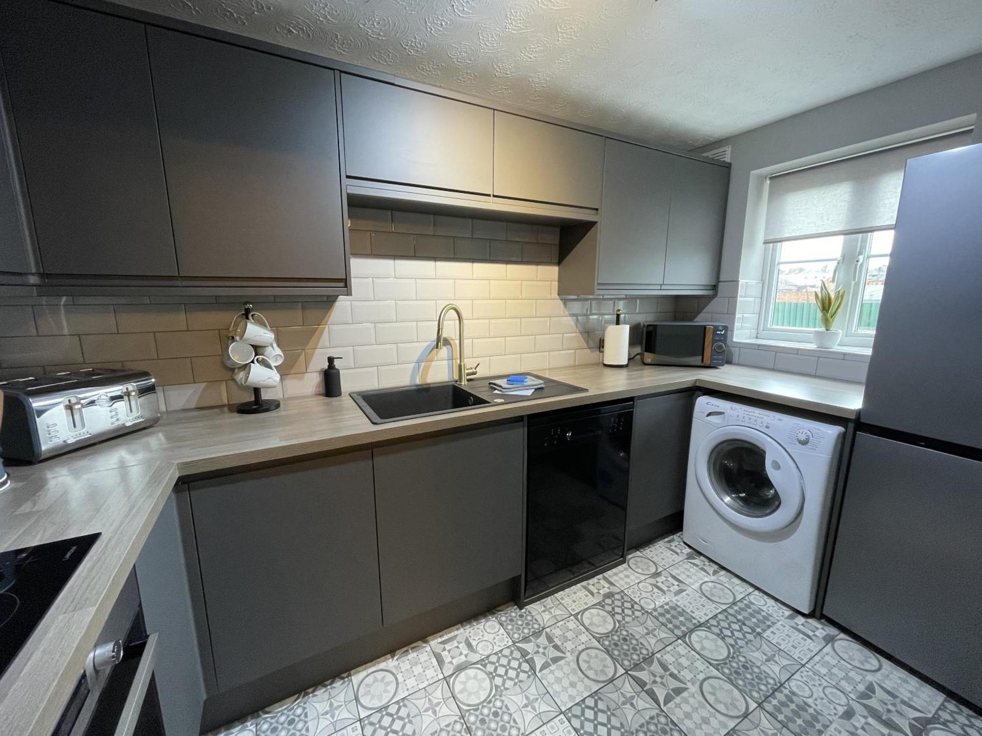 No24 - 2-Bed Boutique Apartment - Hosted By Hutch Lifestyle Leamington Exteriér fotografie