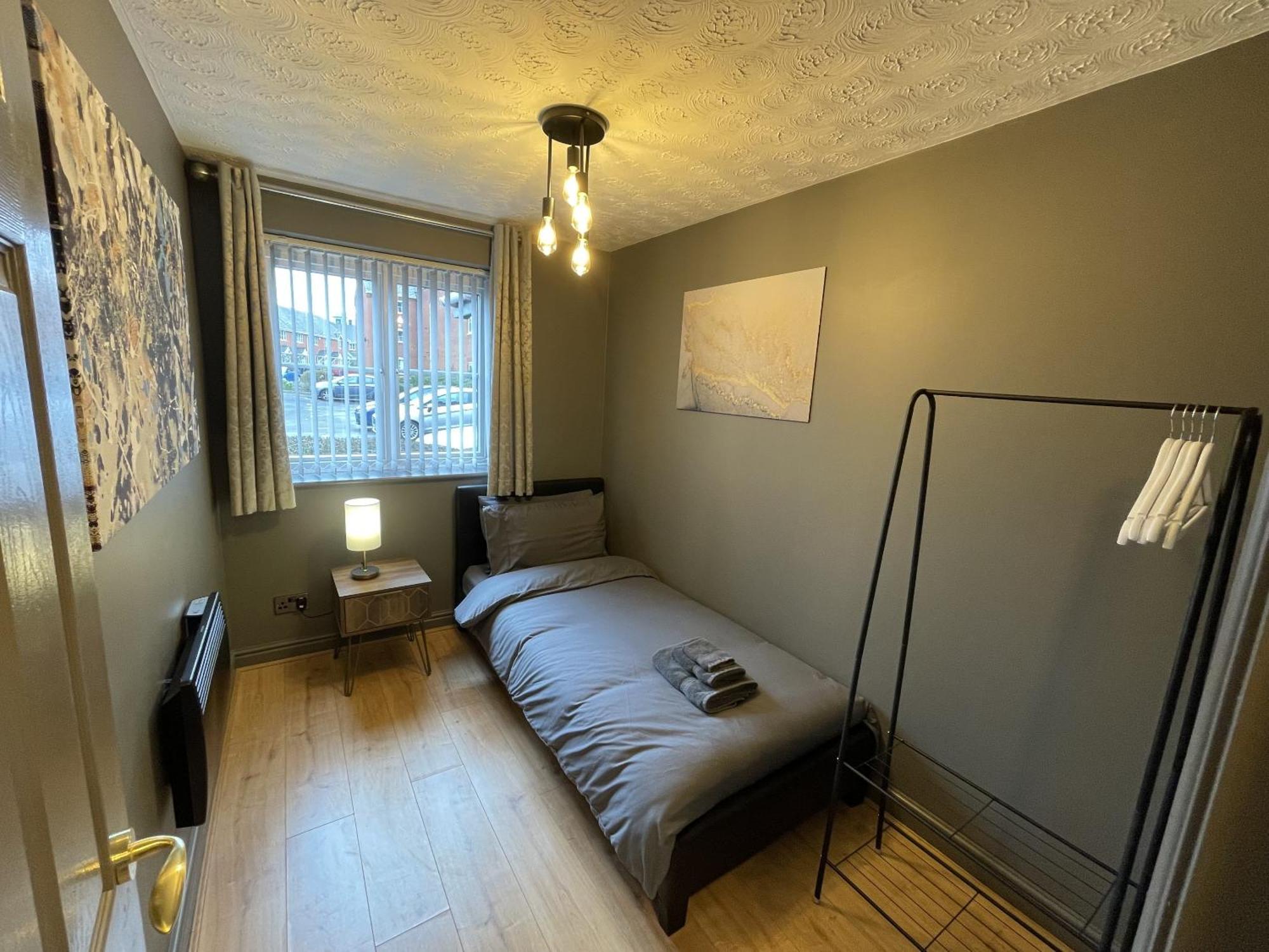 No24 - 2-Bed Boutique Apartment - Hosted By Hutch Lifestyle Leamington Exteriér fotografie